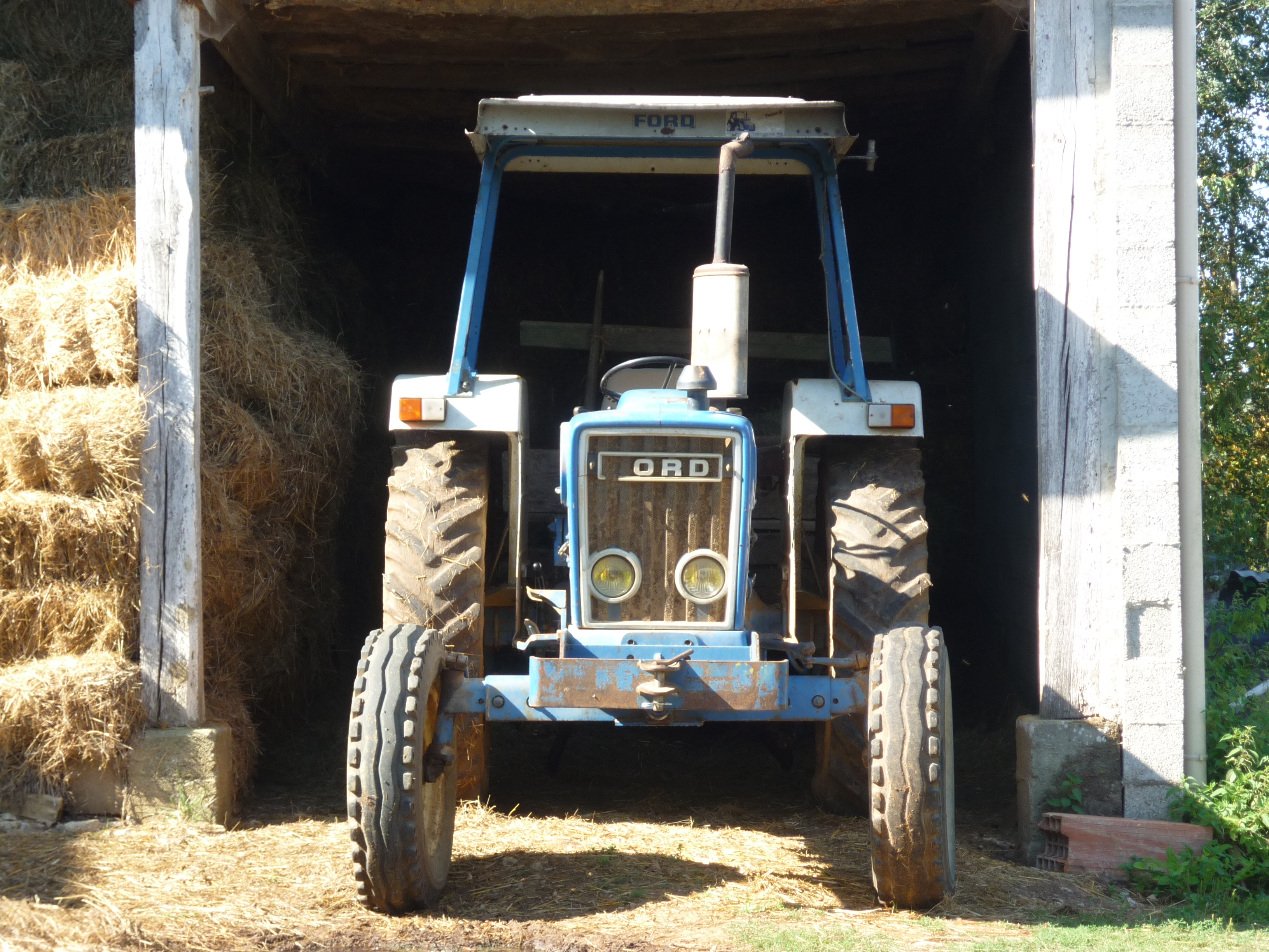 tractor.jpg